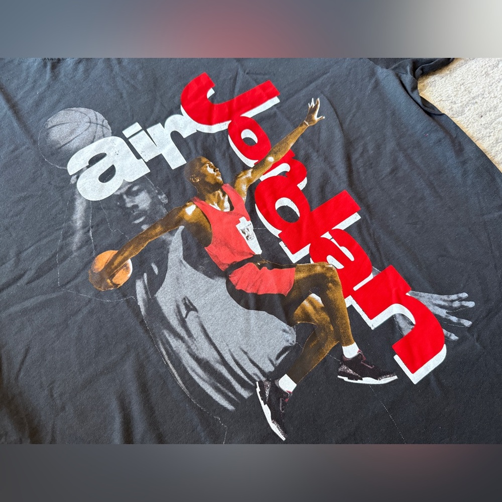 Nike Air Jordan character image shirt - Picture 2 of 5